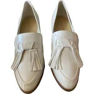 Marc Fisher Women's Cream Patent Leather Loafers with Tassels Size 6.5